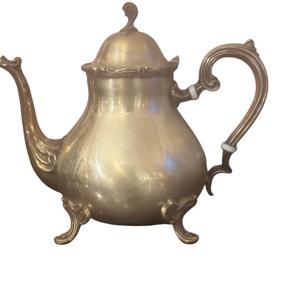 Vintage Leonard Silverplate Footed Teapot with Ornate Handle & Feet - Picture 1 of 4